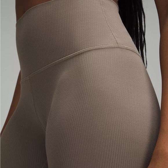 NWT lululemon ribbed align 28 inch in Nomad - Picture 4 of 5